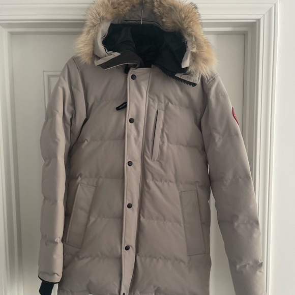Canada Goose Jackets & Coats Canada Goose Carson Down Parka With